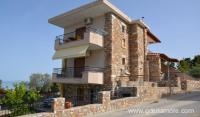 Sofis House, private accommodation in city Neos Marmaras, Greece